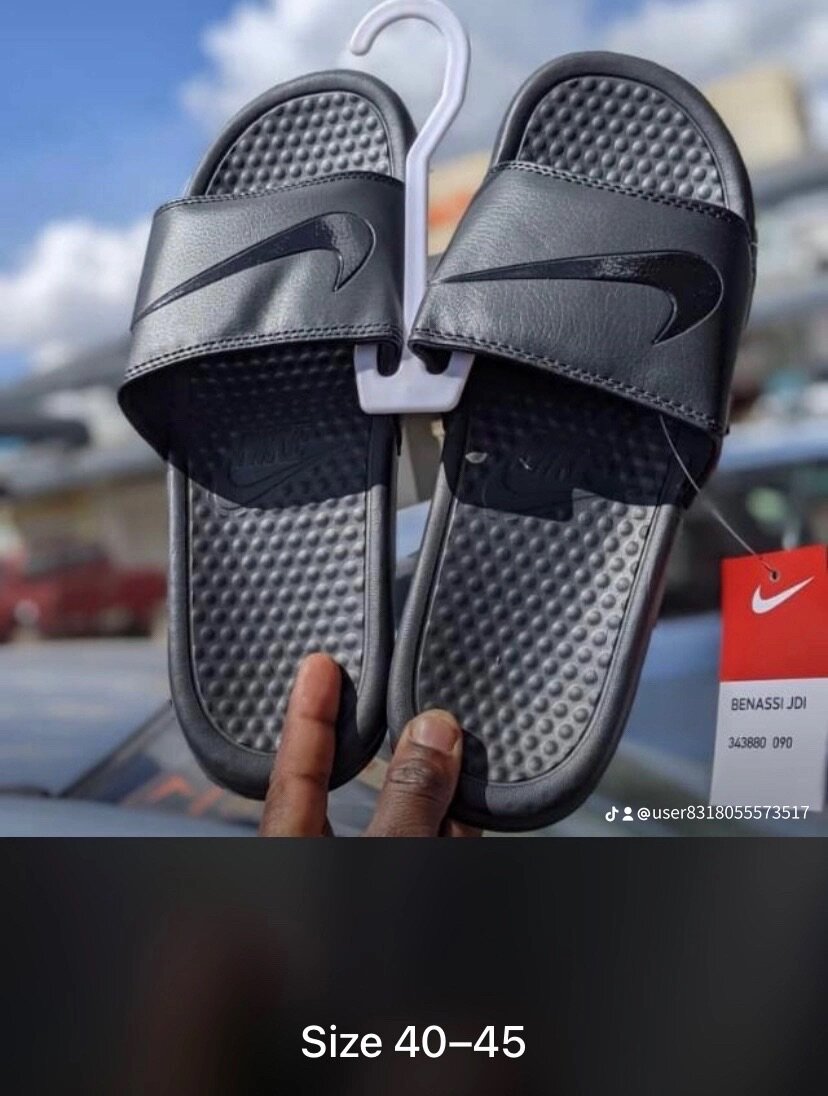 Nike slippers