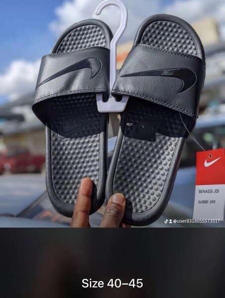 Nike slippers