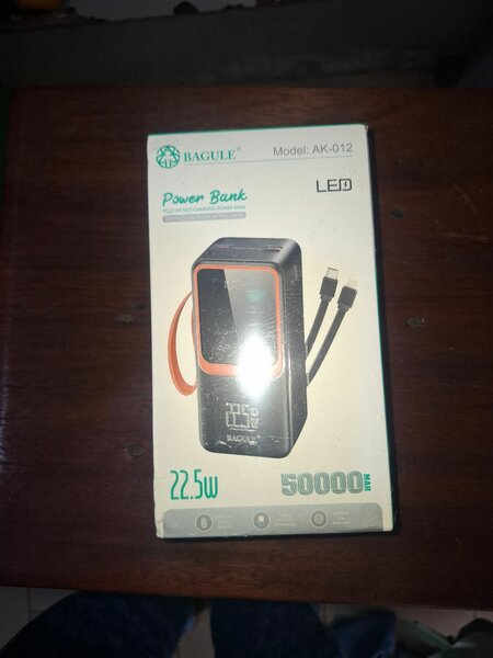 Chargeur Portable 50000mAh