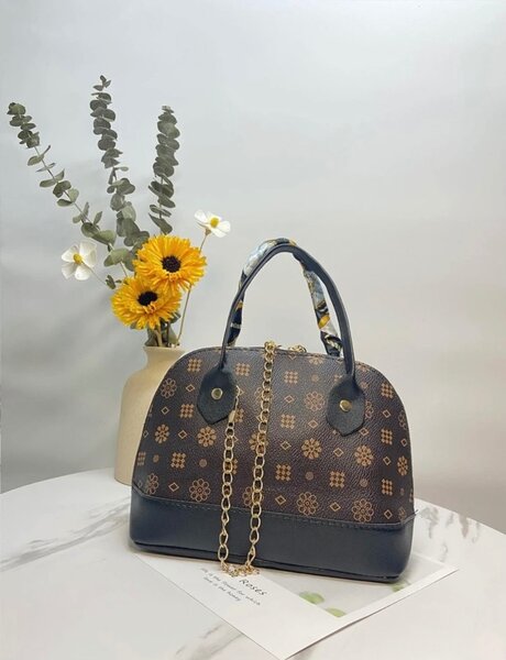 Sac à main avec foulard