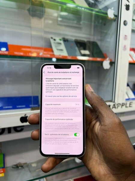 iPhone 13 simple