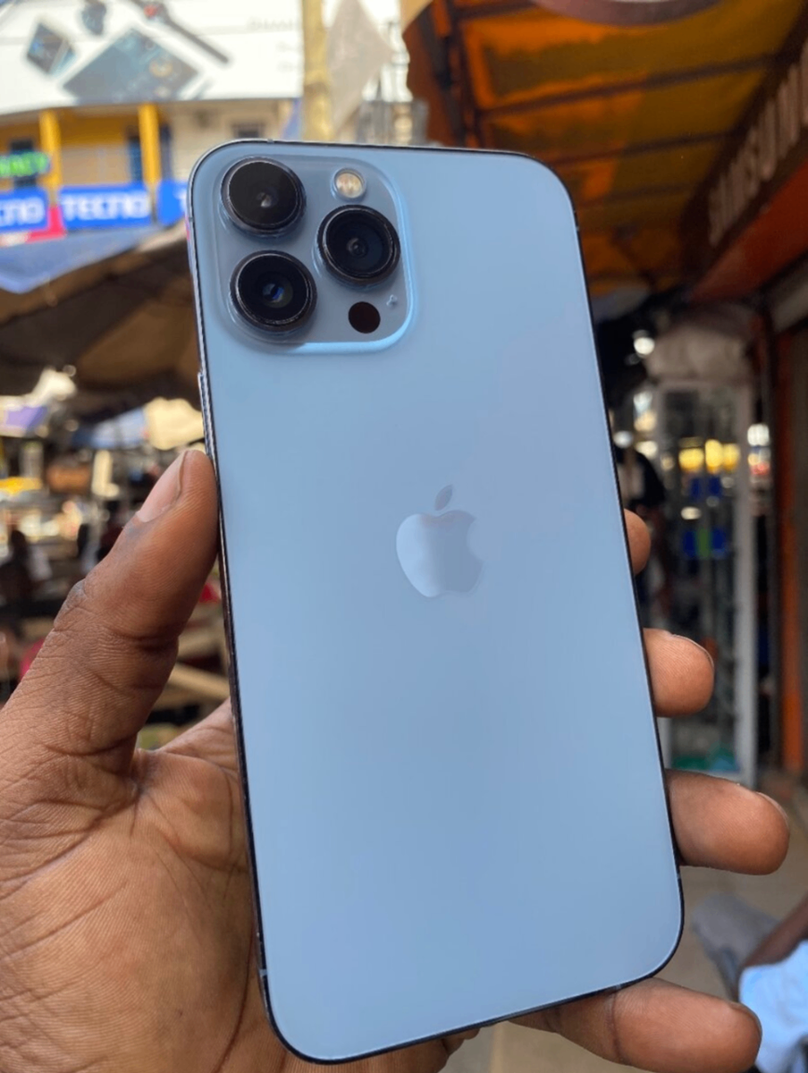 iPhone 13pro max 256gig