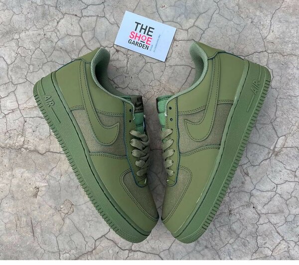 NIKE AIRFORCE GREEN