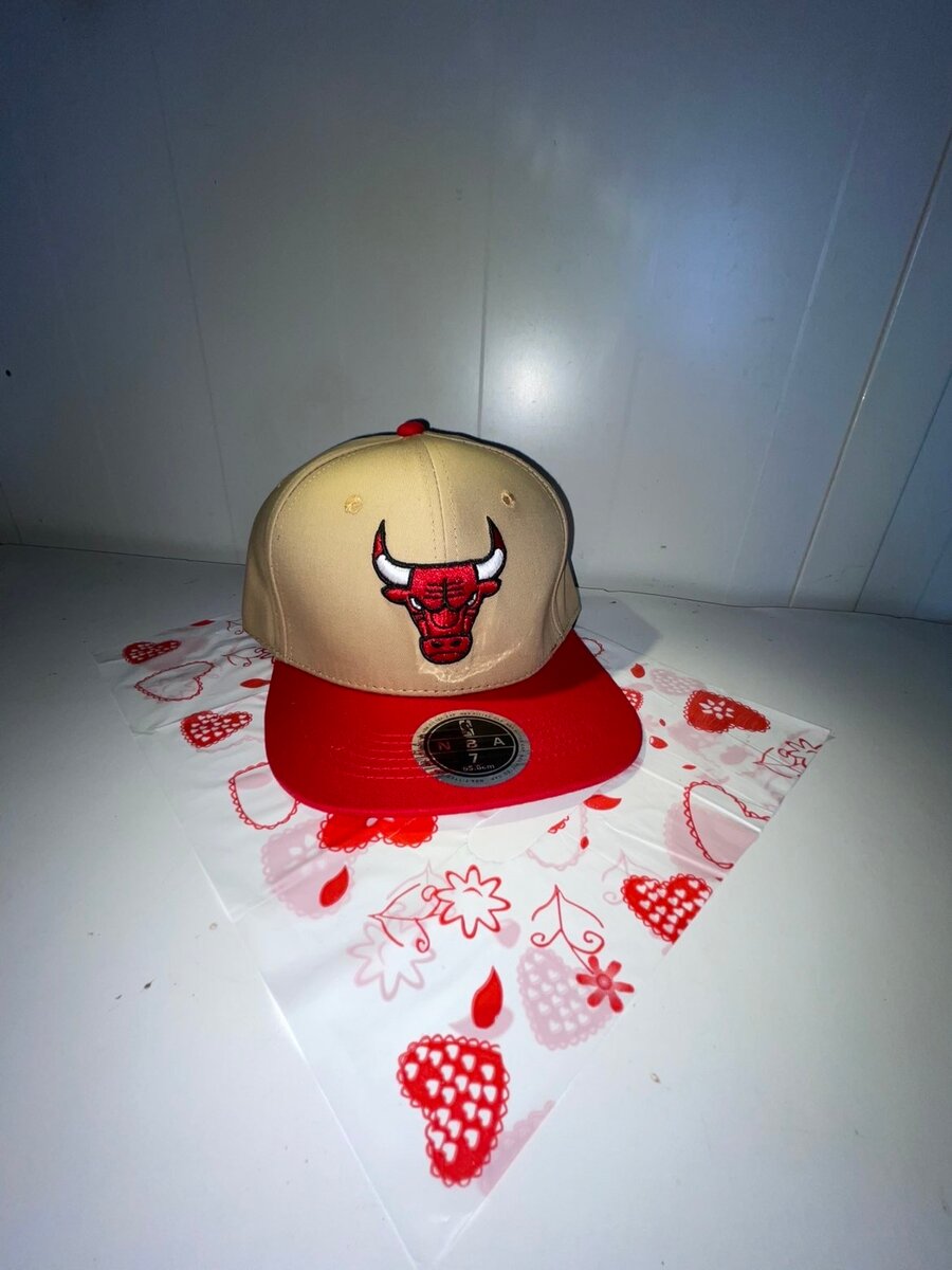 Casquette Snapback Beige Rouge