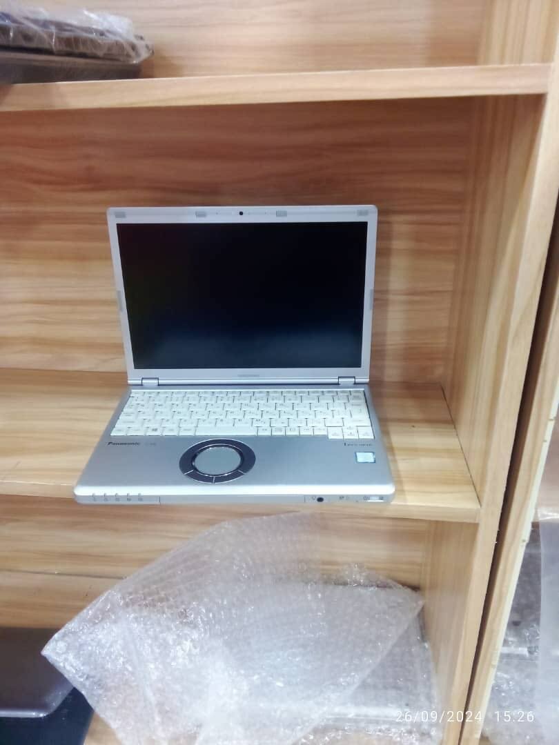 Laptops PANASONIC CF-SZ6