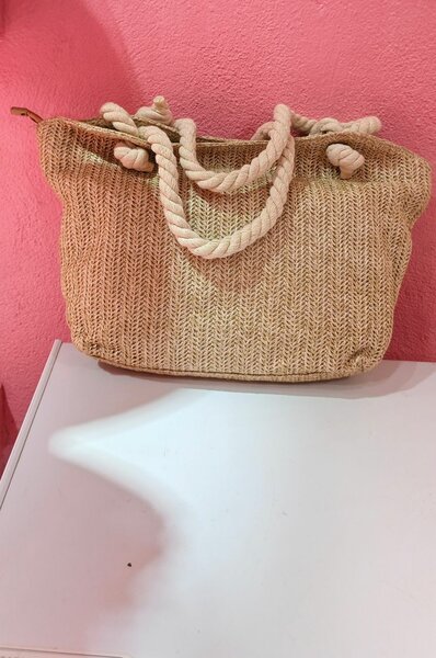 Sac cabas en paille avec anses