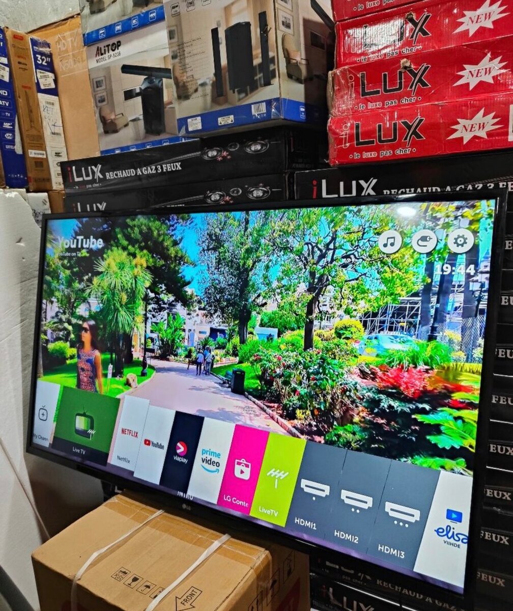 Télévision iLUX HD 70 pouce