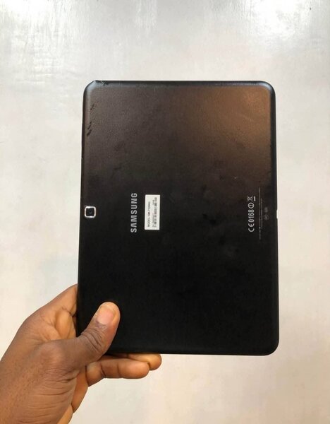 SAMSUNG TAB 4