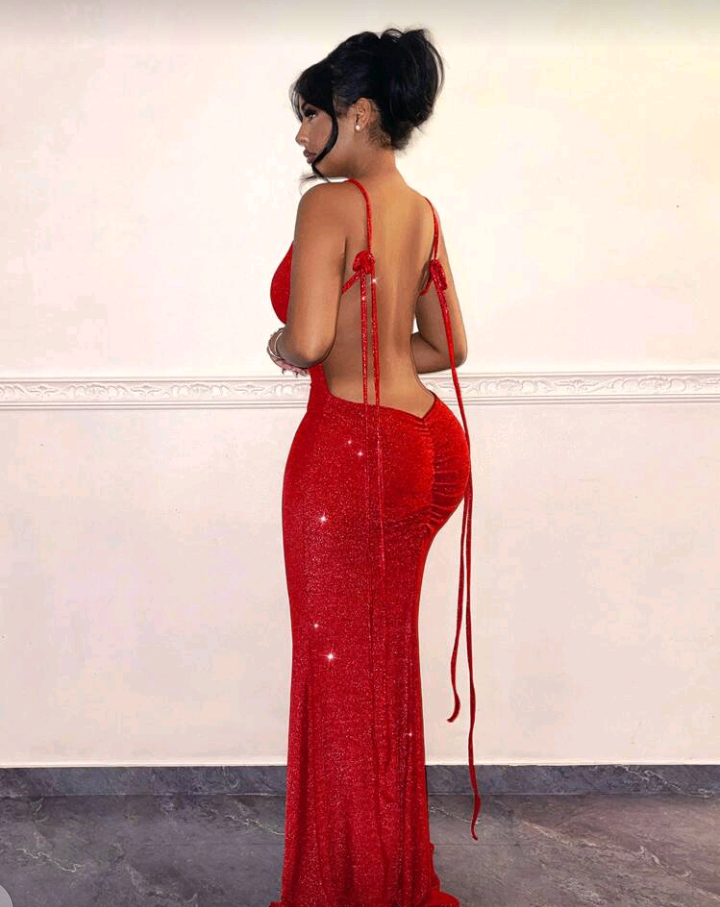Robe longue rouge élégante