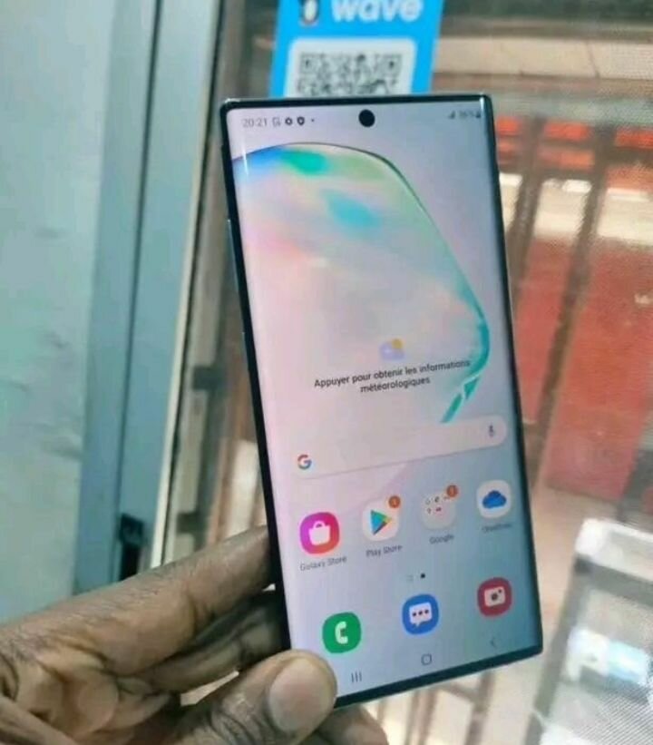 SAMSUNG galaxy note 10