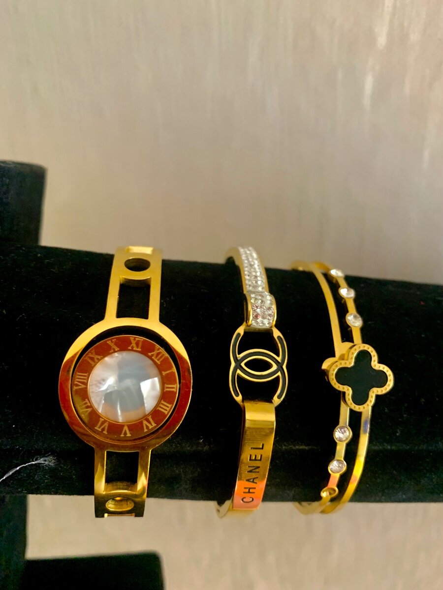 Ladies Bangles