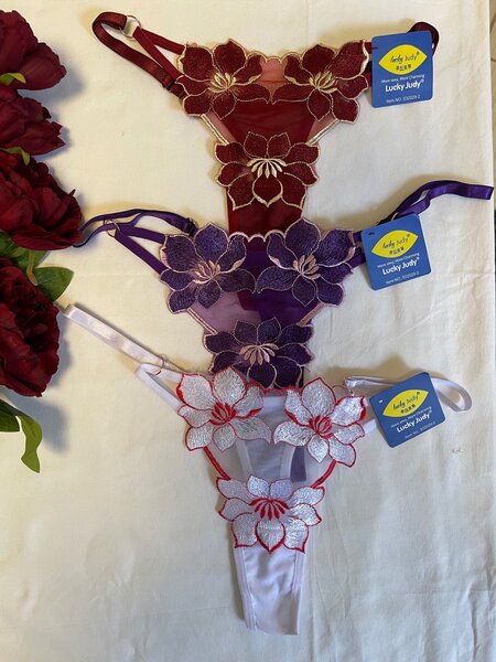 Floral g-strings