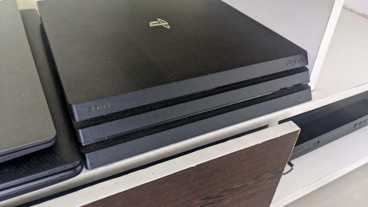 Playstation 4 standard