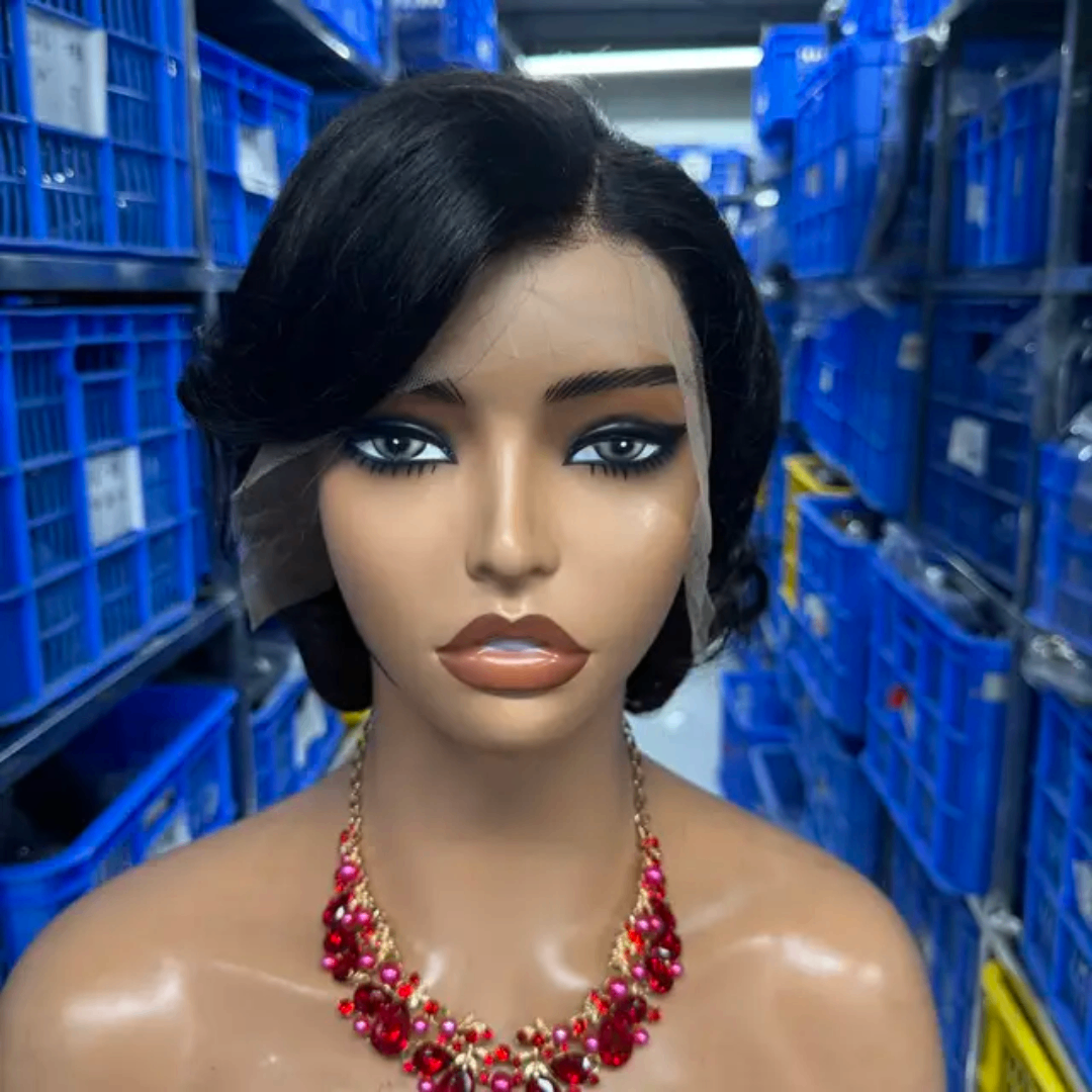 Perruque courte avant-toit en dentelle