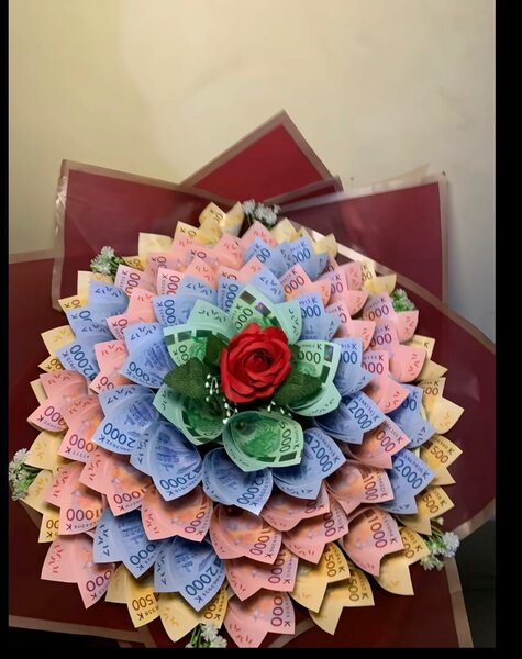 Bouquet unique de billets et chocolats