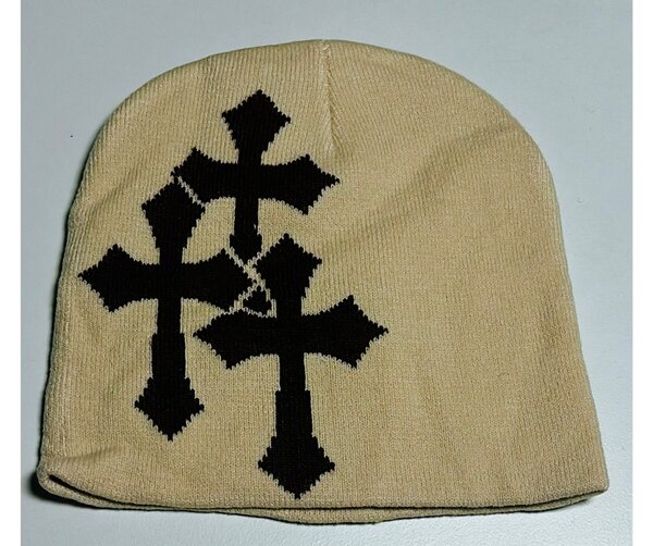 Bonnet en tricot avec croix