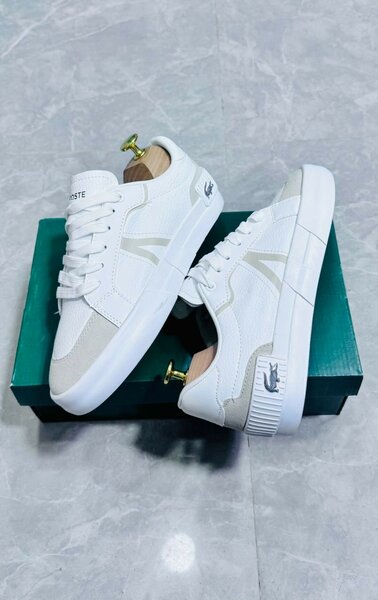 Paire lacoste originals
