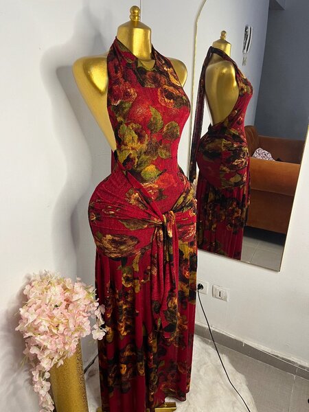 Belle robe dos nu