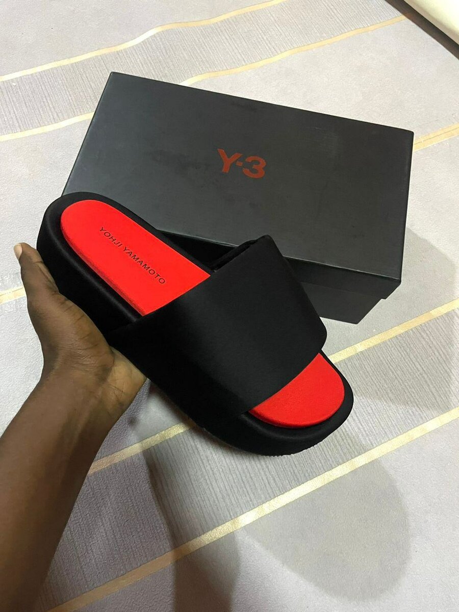 Claquettes homme très bonne qualité