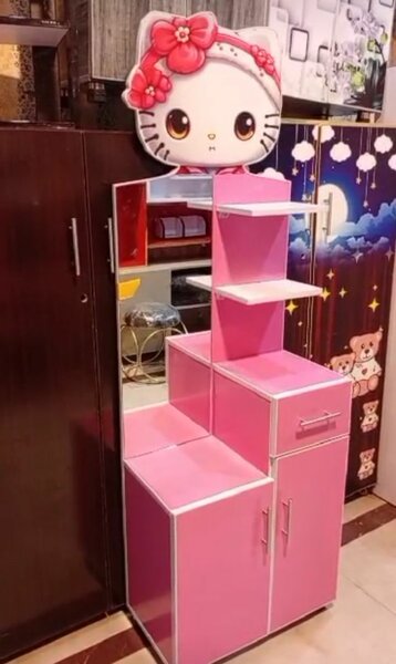 Dressing table