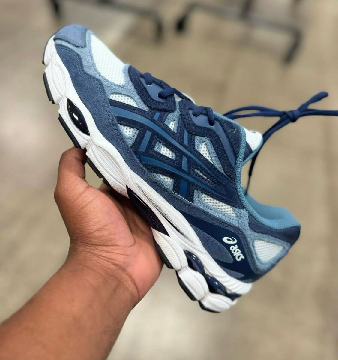 Chaussures de sport légères homme