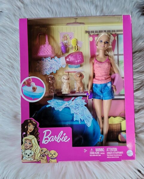 Barbie Poupée et Chiots