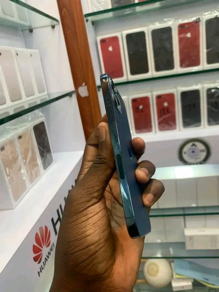 Smartphone moderne noir