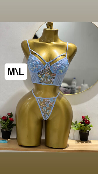 Ensemble lingerie sexy dentelle