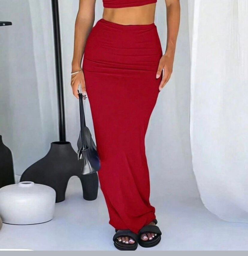 Jupe longue élégante rouge