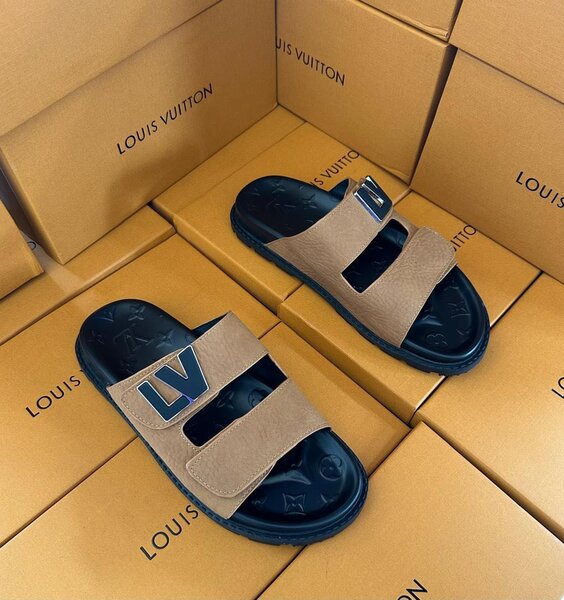 Louis & Vuitton
