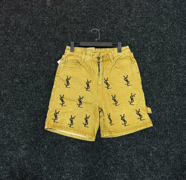 Shorts en jean motif tendance