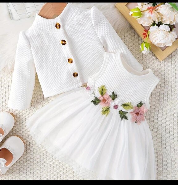 Robe de princesse rouge fillette