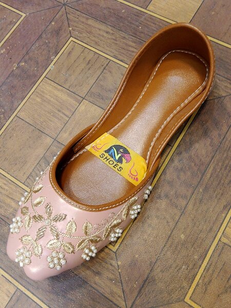 Ladies Khussa