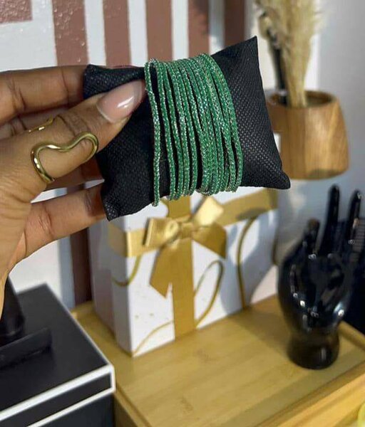 Elegant Green Beaded Bracelet