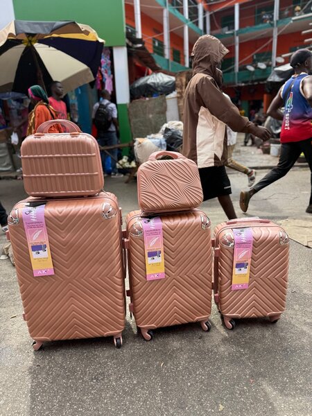 Set de valises élégantes AK