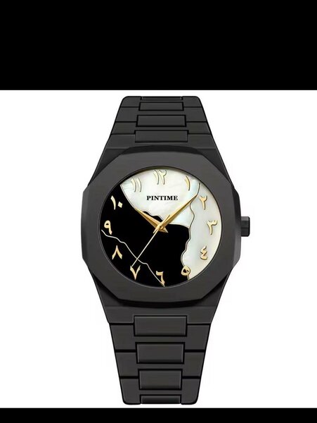 Montre Noire avec Cadran Unique