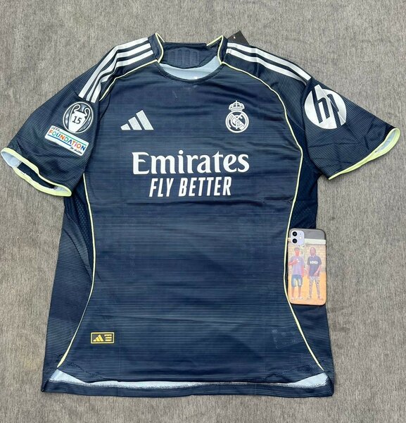 Maillot de football tendance