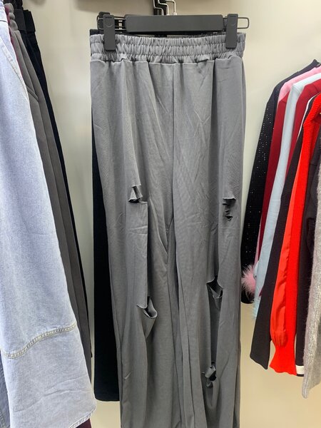 ДВОЙКА ФУТБОЛКА  рваные ШТАНЫ