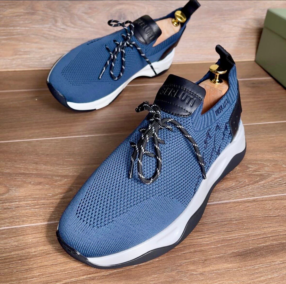 Baskets en maille élégantes