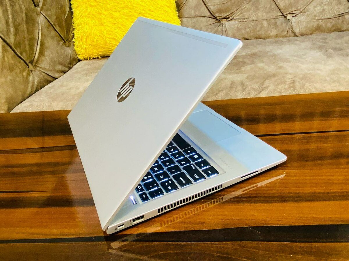 Ordinateur portable moderne HP