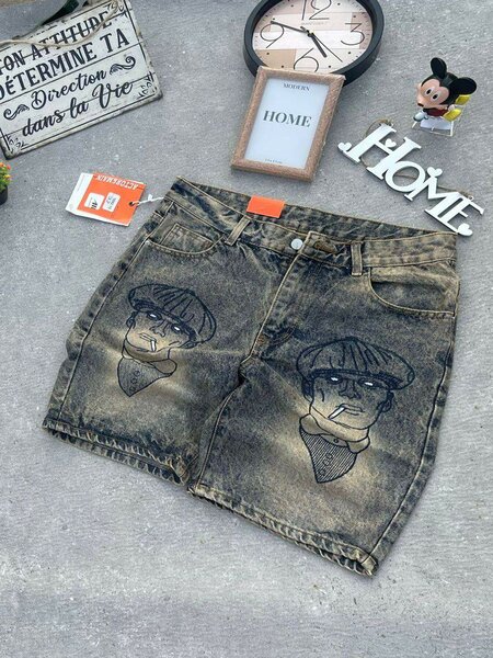 Shorts en jean délavés tendance