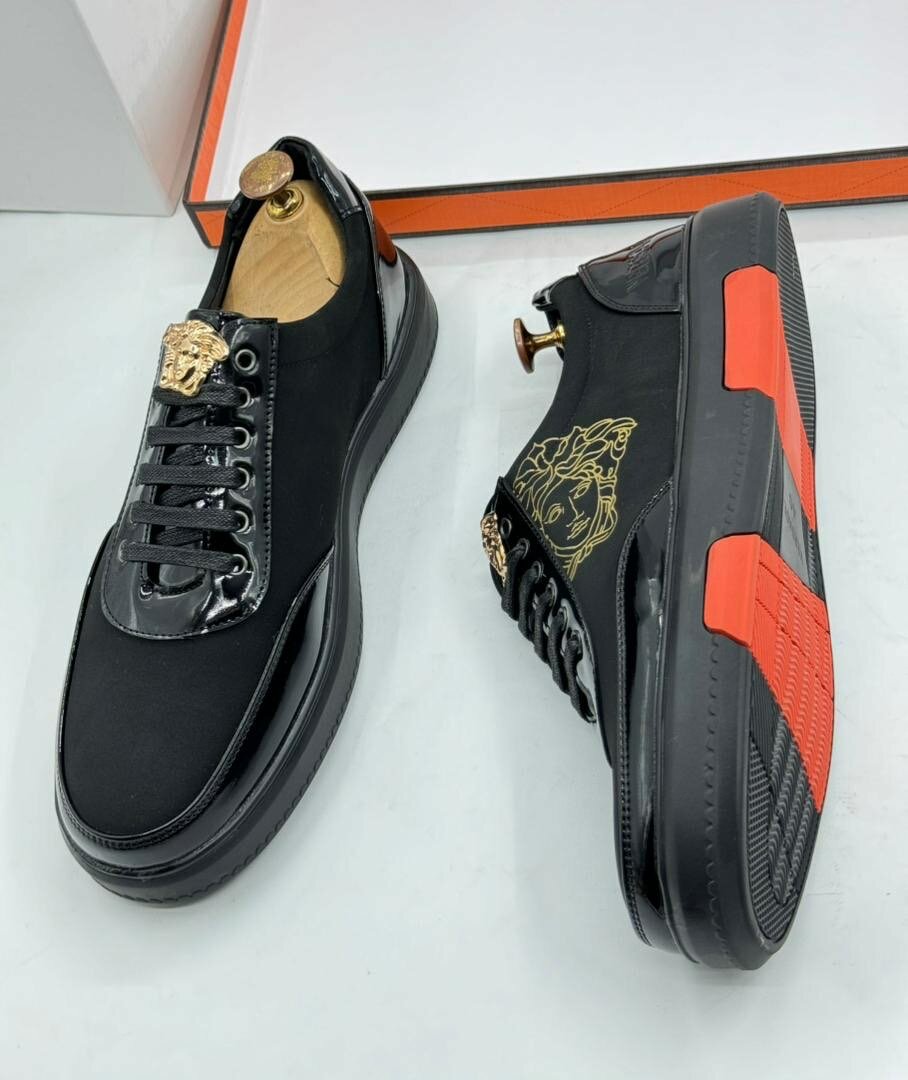 VERSACE CLASSIC WEAR