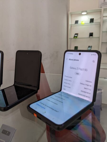 Pre-owned Samsung phones