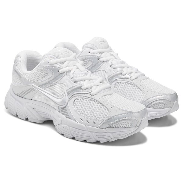 Baskets blanches confortables