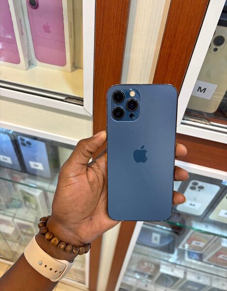 iPhone 12 Pro Max bleu 128GB