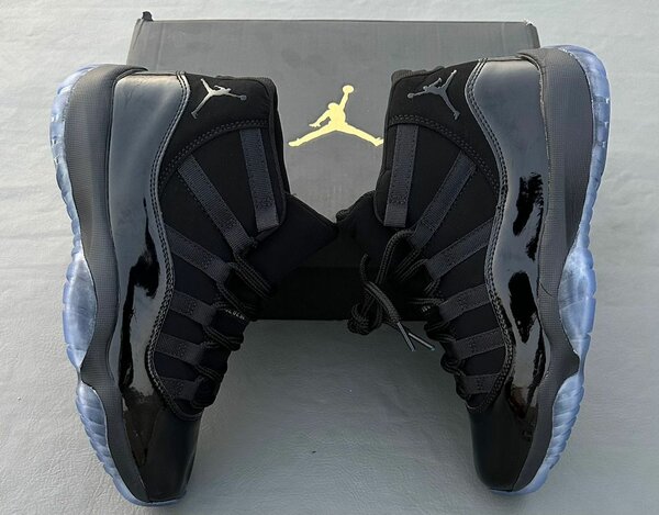 Chaussures sport noires élégantes