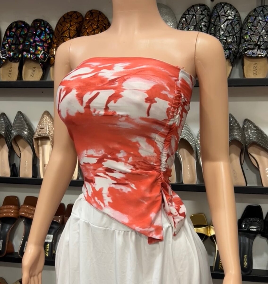 Top court à la mode pour femmes