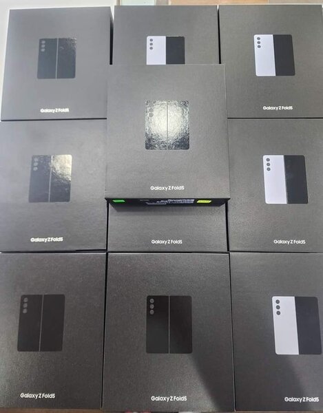 SAMSUNG FOLD 5 (256GB)