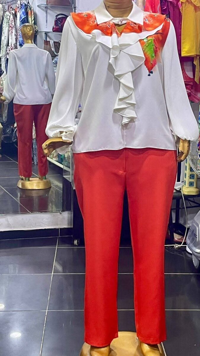 Ensemble élégant féminin