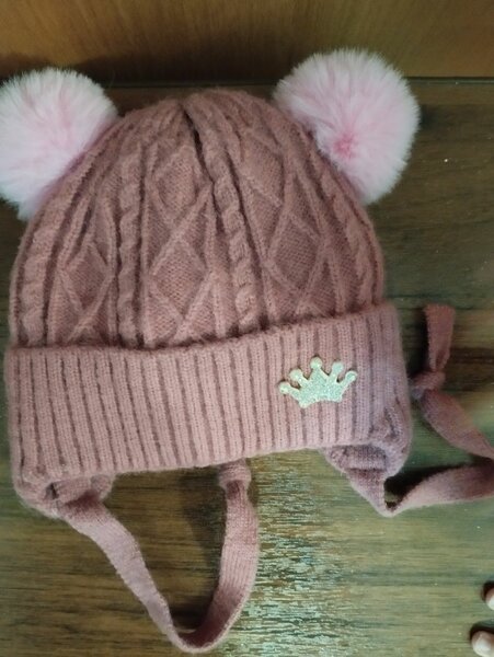 Шапка для девочки 3-6 месяцев